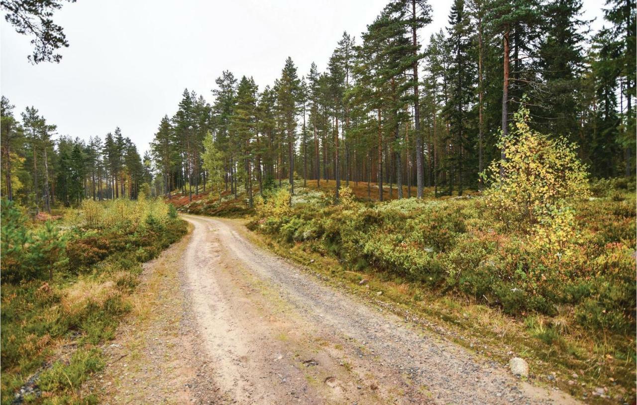 2 Bedroom Stunning Home In Molkom Sutterhojden Kültér fotó